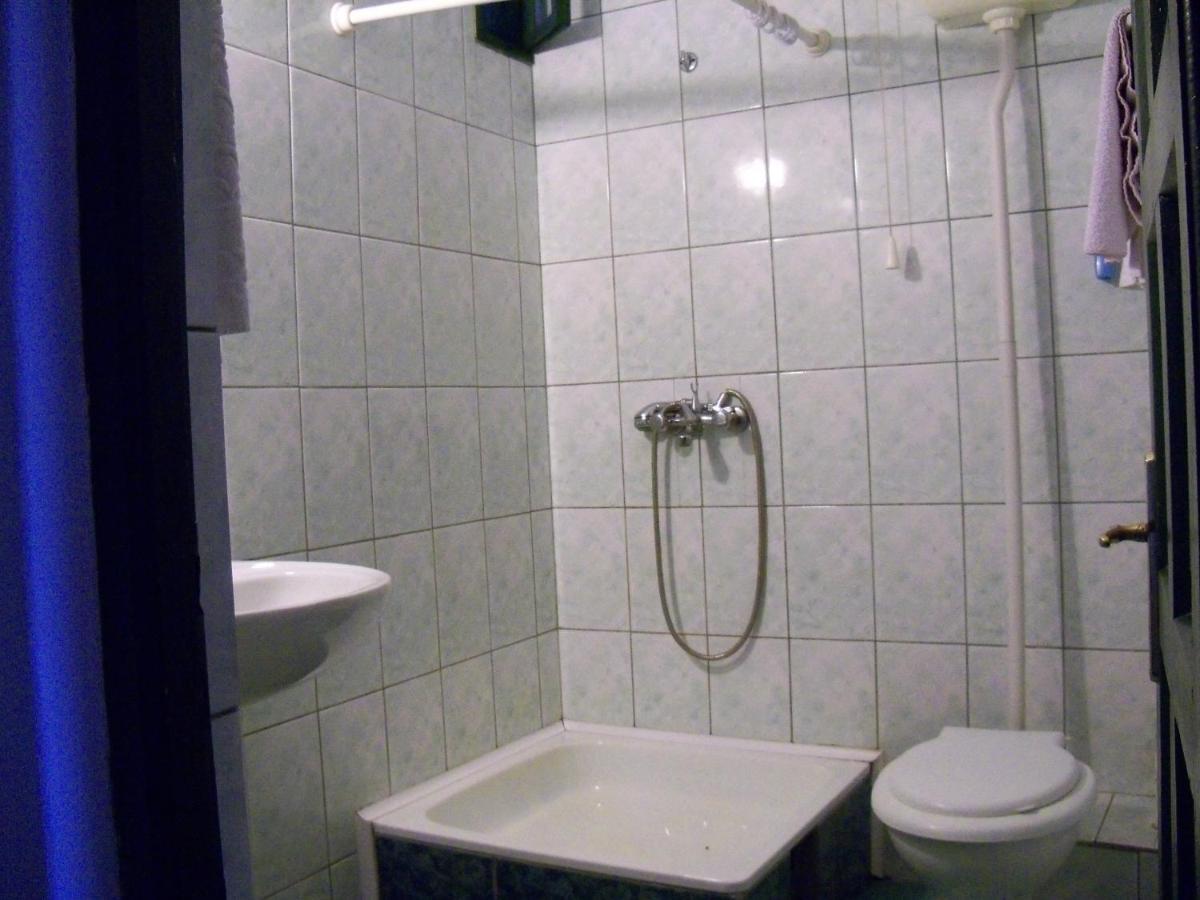 Gobe Csarda Hotel Oradea Ruang foto